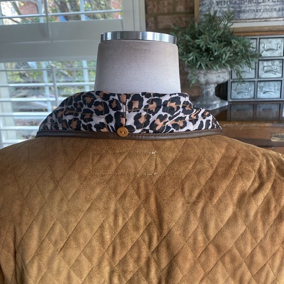 TASHA POLIZZI LUXURY QUILTED BARN JACKET LARGE EXCELLENT NO FUR ELBOW PATCHES - Picture 5 of 10